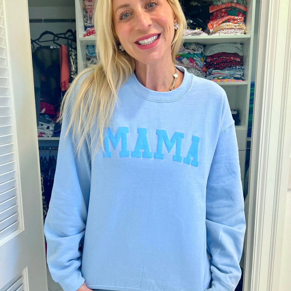 Personalisiertes Mama Puff Vinyl Sweatshirt mit Kindernamen auf dem Ärmel Muttertagsgeschenk