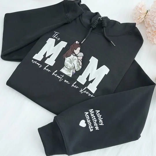 Besticktes MAMA-Sweatshirt mit Rundhalsausschnitt und Kindernamen auf dem Ärmel, Muttertagsgeschenk für Mama
