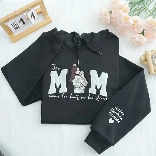 Besticktes MAMA-Sweatshirt mit Rundhalsausschnitt und Kindernamen auf dem Ärmel, Muttertagsgeschenk für Mama