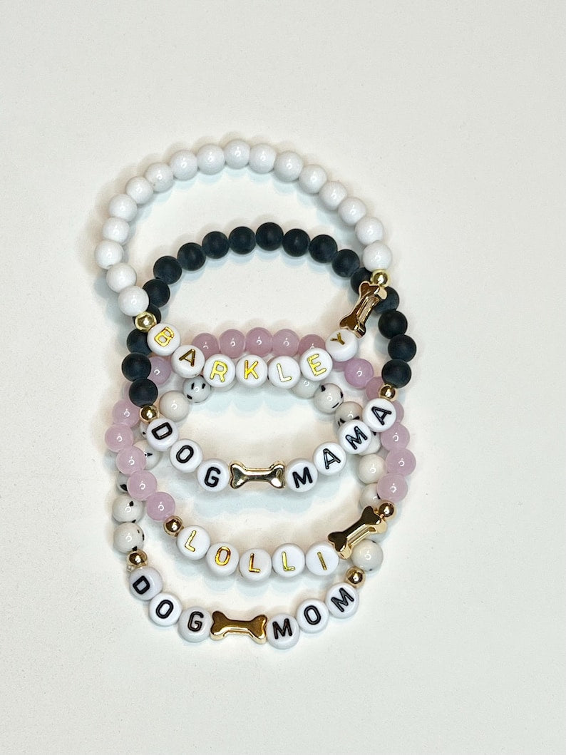 Personalized Pet Name Bracelet – Beaded Dog Name Bracelet, Custom Memorial Gift for Dog Moms
