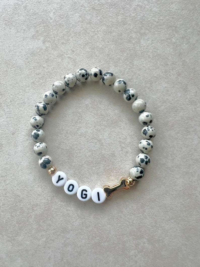 Personalized Pet Name Bracelet – Beaded Dog Name Bracelet, Custom Memorial Gift for Dog Moms