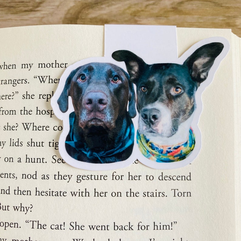 Custom Pet Portrait Magnetic Bookmark – Personalized Back To School Gift for Dog & Cat Lovers