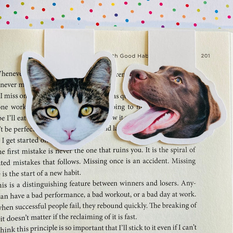 Custom Pet Portrait Magnetic Bookmark – Personalized Back To School Gift for Dog & Cat Lovers