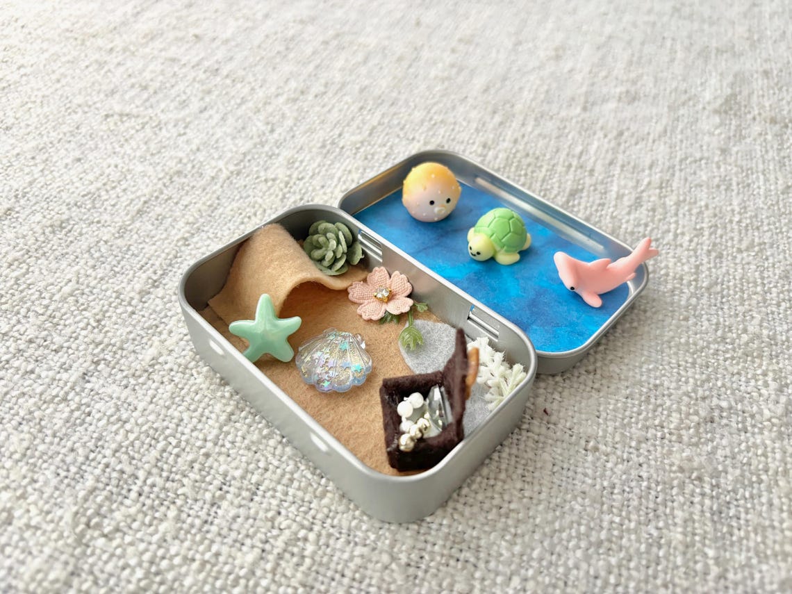 Pocket Ocean Playset in a Tin – Mini Sea Creature Travel Toy & Christmas Gift for Kids Animal Lover