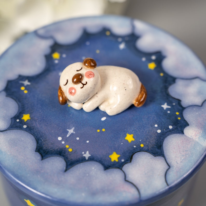 Custom Pet Memorial Urn – Handmade Ceramic Dog/Cat Urn for Ashes with Pet figurine and Name Pet Keepsake Gift