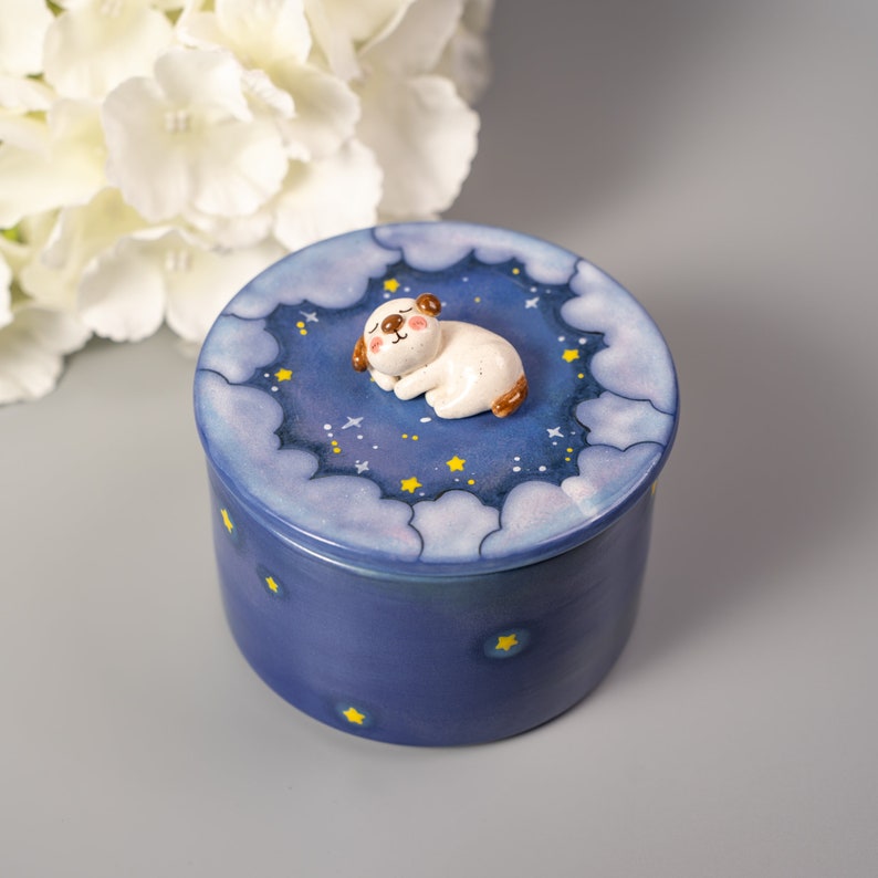 Custom Pet Memorial Urn – Handmade Ceramic Dog/Cat Urn for Ashes with Pet figurine and Name Pet Keepsake Gift