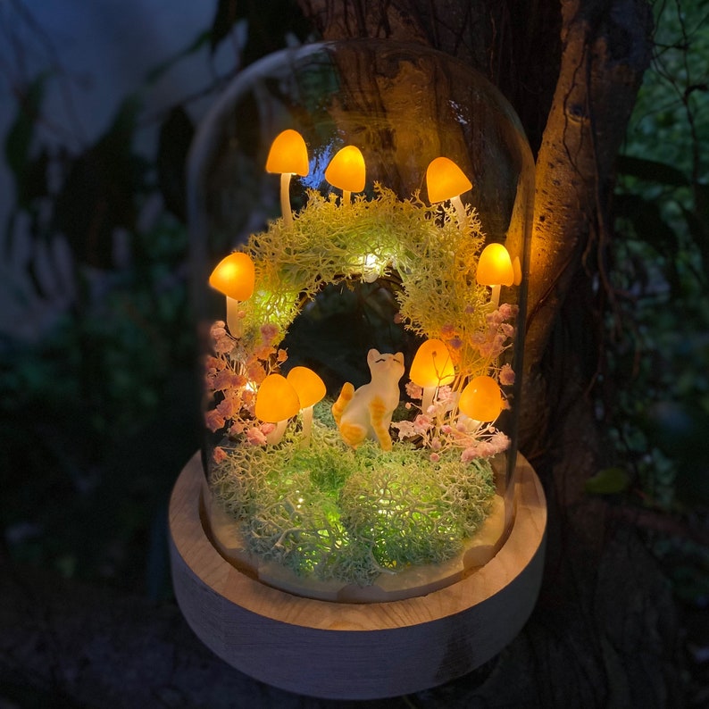 Custom Pet Figurine Mushroom Wreath Night Light Birthday Christmas Gift For Pet Lovers