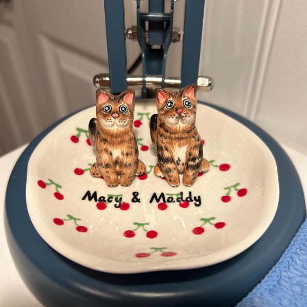 Custom Pet Ring Dish Personalized Pet Figurine Ceramic Jewelry Holder Unique Gift for Pet Lover