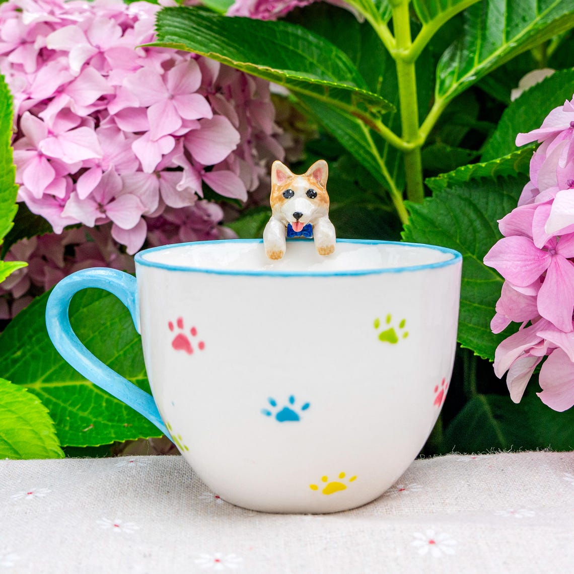 Custom Pet Figurine Mug with Name – Handmade Cat & Dog Ceramic Mug Christmas Keepsake Gift for Pet Lovers