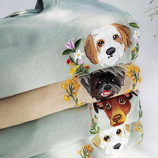 Embroidered Pet Portrait and Name Wreath Sweatshirt Hoodie Christmas Gift For Pet Lovers