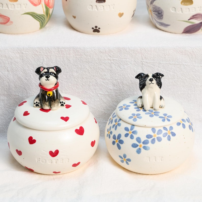 Custom Pet Memorial Urn – Handmade Ceramic Dog/Cat Urn for Ashes with Pet figurine and Name Pet Loss Gift