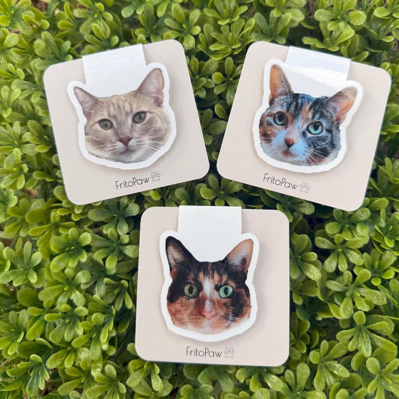 Custom Pet Portrait Magnetic Bookmark – Personalized Back To School Gift for Dog & Cat Lovers