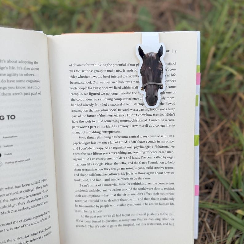 Custom Pet Portrait Magnetic Bookmark – Personalized Back To School Gift for Dog & Cat Lovers