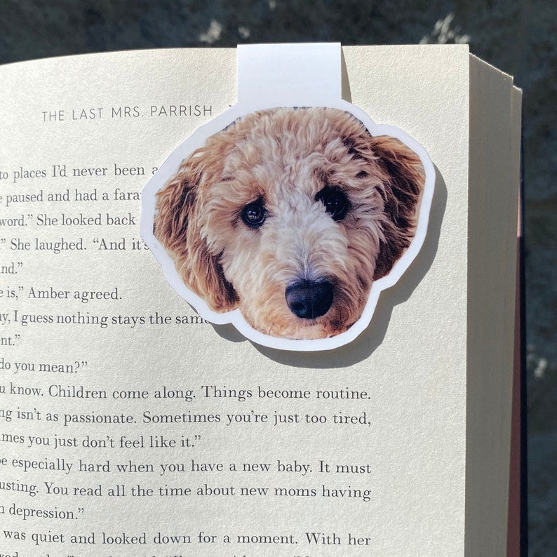 Custom Pet Portrait Magnetic Bookmark – Personalized Back To School Gift for Dog & Cat Lovers