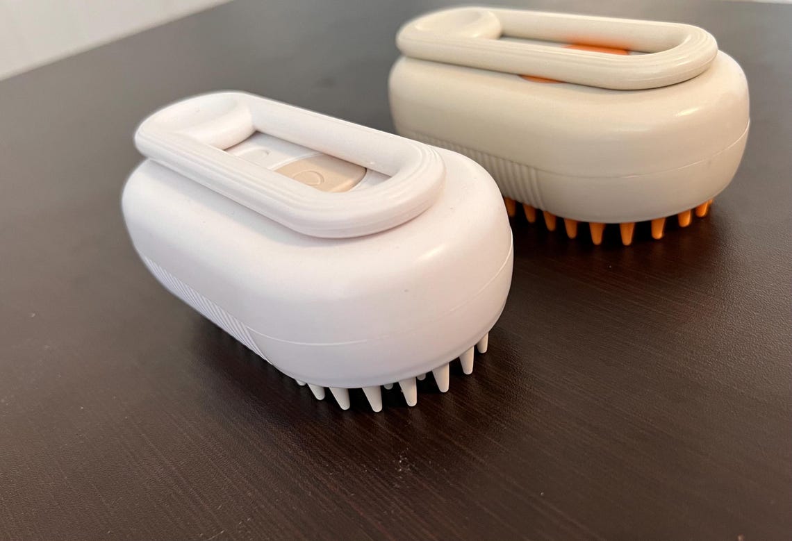 Customized Pet Steam Brush 3 in 1 Massaging Cleaning shedding hair Gift For Pet Lovers