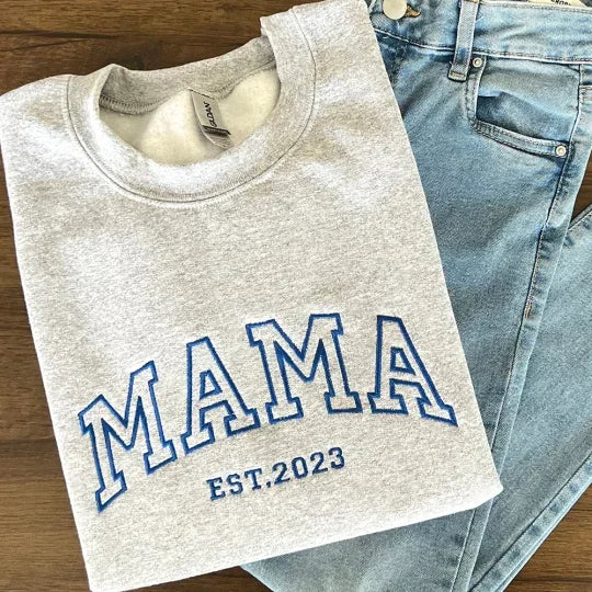 Benutzerdefinierter bestickter Papa-Sweatshirt-Hoodie mit Kindernamen und voraussichtlichem Datum zum Vatertag