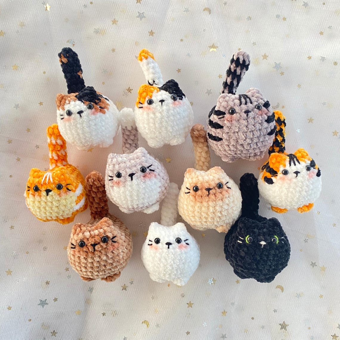 Custom Handmade Crochet Cat Keychain – Perfect Gift for Cat Lovers