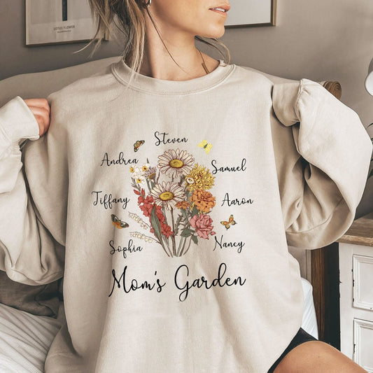 Personalized Mom's Garden Birth Flower Bouquet Sweatshirt with Kid's Names Mother's Day Gift for Mom Grandma