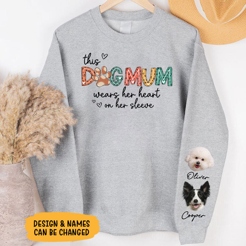 Esta mamá perruna lleva su corazón en la manga Sudadera personalizada para mamá perruna con cara de mascota en la manga Regalo para amantes de las mascotas