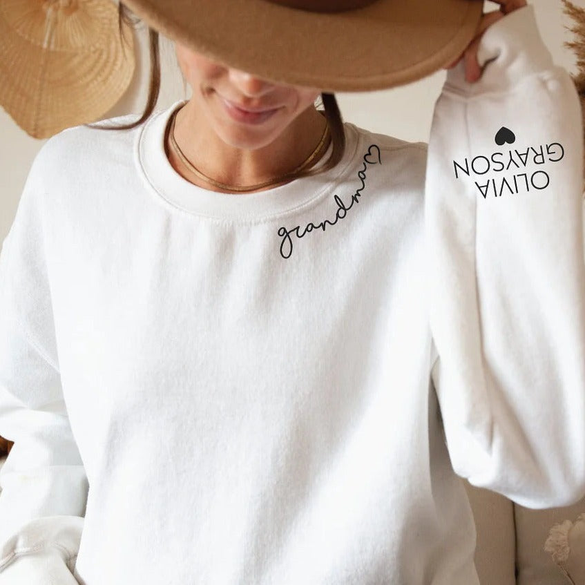 Personalisiertes Mama-Sweatshirt mit Kindernamen auf dem Ärmel, Muttertagsgeschenk