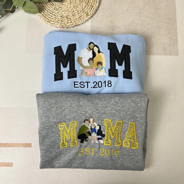 Personalized Embroidered Glitter Mom Sweatshirt Hoodie with Family Photo Mother's Day Gift for Mom Nana