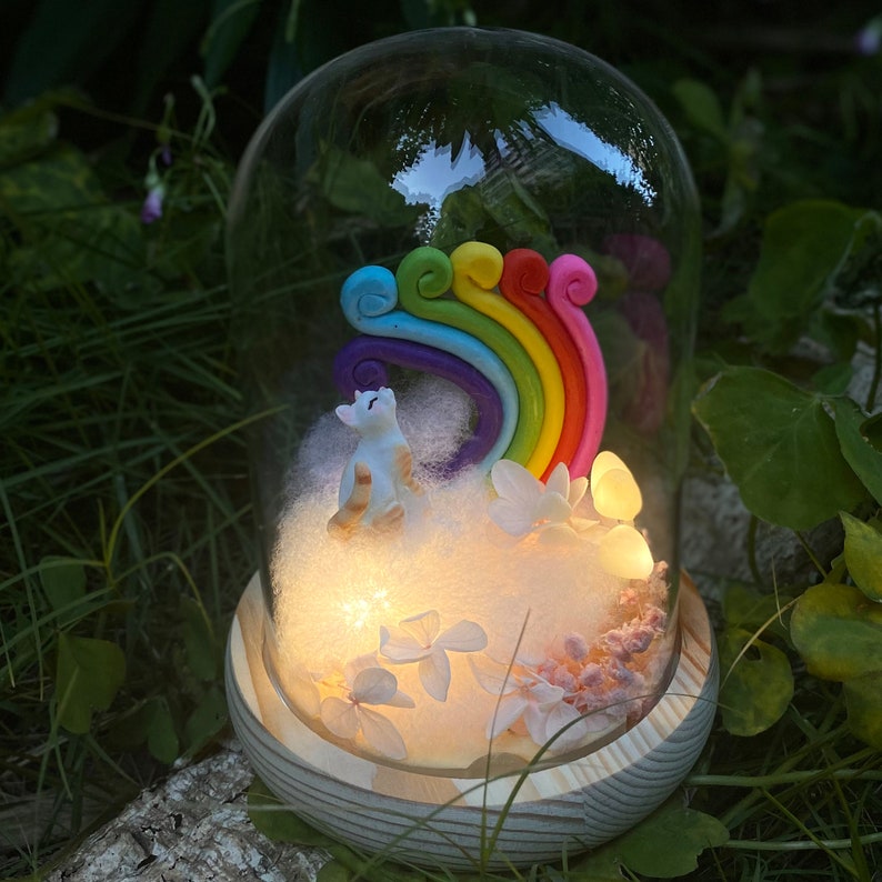Custom Pet Figure Rainbow Mushroom Night Ligh Pet Memorial Gift Loss Dog/Cat Sympathy Gift