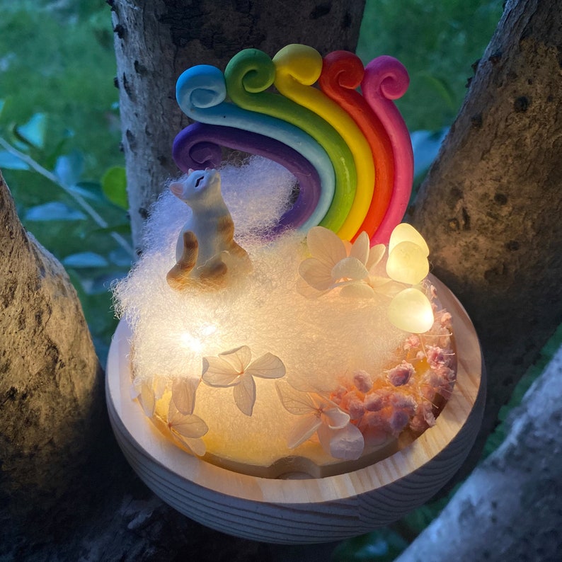 Custom Pet Figure Rainbow Mushroom Night Ligh Pet Memorial Gift Loss Dog/Cat Sympathy Gift