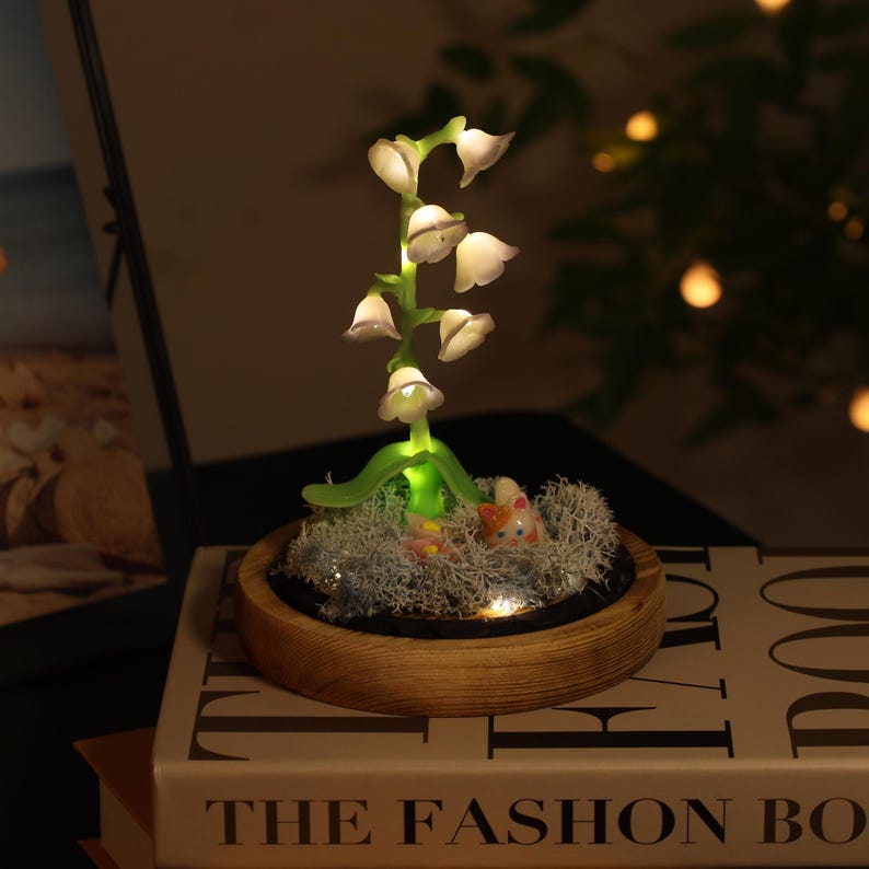 Custom Pet Figurine Birth Flower Lamp Unique Pet Memorial Gift For Dog Cat Lovers Christmas Home Decor