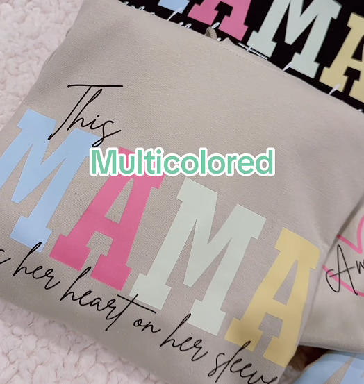 Personalisiertes Sweatshirt „Diese Mama trägt ihr Herz auf der Zunge“ mit individuellen Namen, warmes Geschenk für die liebe Mama