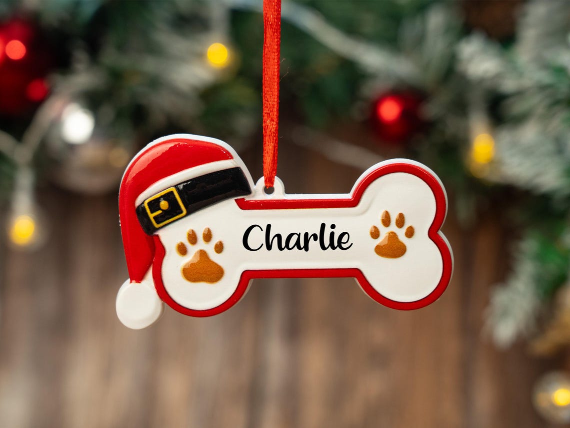 Personalized Dog Paw & Bone Ornament 2025 – Custom Resin Christmas Tree Decoration, New Puppy Gift, Pet Keepsake for Dog Owners