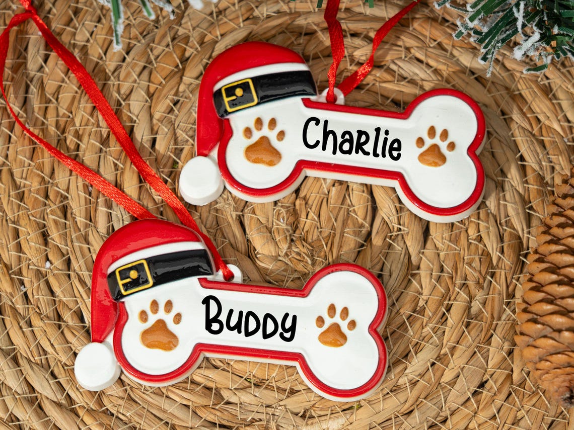 Personalized Dog Paw & Bone Ornament 2025 – Custom Resin Christmas Tree Decoration, New Puppy Gift, Pet Keepsake for Dog Owners