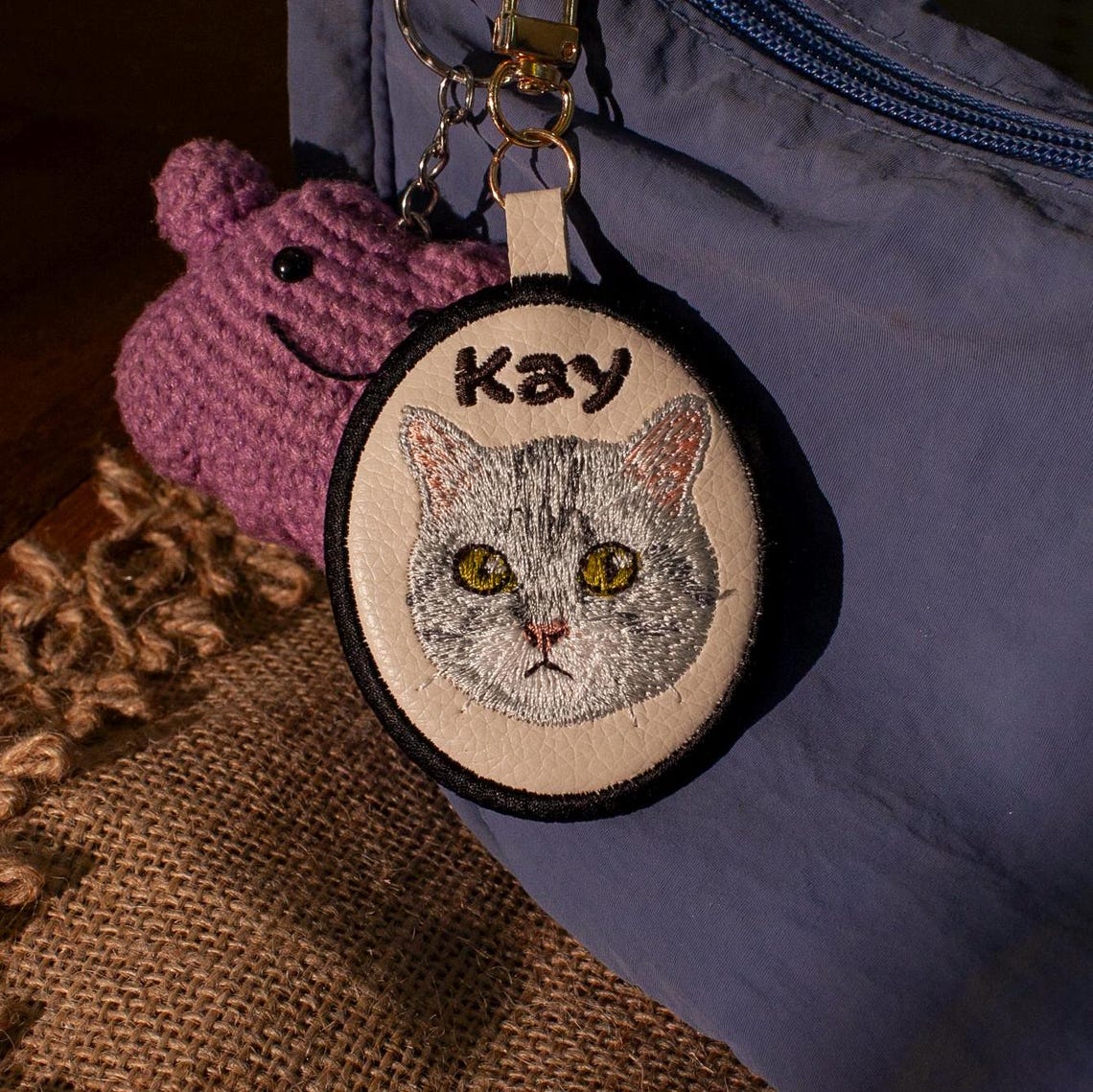 Letrero conmemorativo personalizado para collar de mascota con oreja y nombre, regalo para amantes de las mascotas