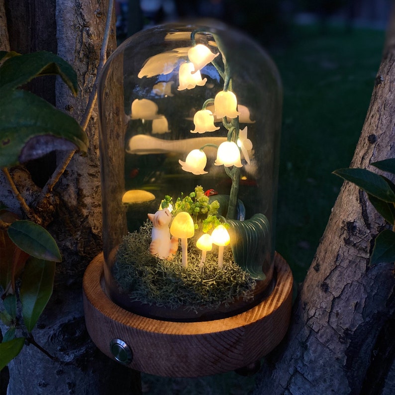 Handmade Lily of the Valley Mushroom Lamp Custom Pet Figurines Cat and Lilies Birth Flower Light Birthday Christmas Gift for Pet Lovers