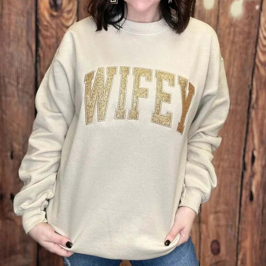 Besticktes MAMA-Sweatshirt mit Rundhalsausschnitt und Kindernamen auf dem Ärmel, Muttertagsgeschenk für Mama