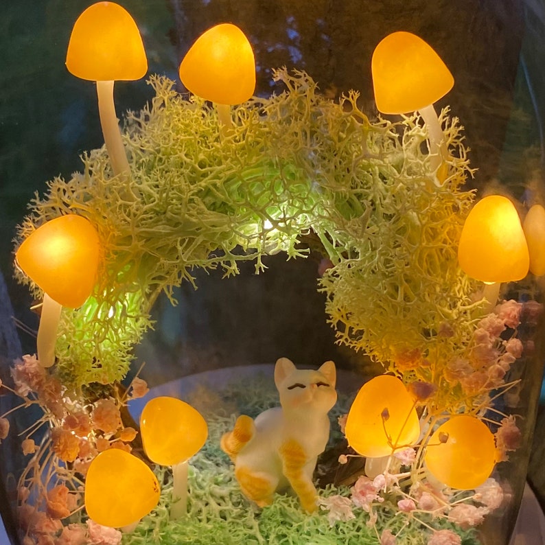 Custom Pet Figurine Mushroom Wreath Night Light Birthday Christmas Gift For Pet Lovers