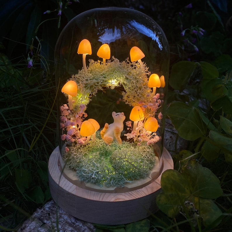 Custom Pet Figurine Mushroom Wreath Night Light Birthday Christmas Gift For Pet Lovers