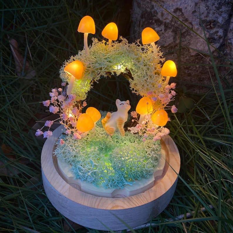 Custom Pet Figurine Mushroom Wreath Night Light Birthday Christmas Gift For Pet Lovers