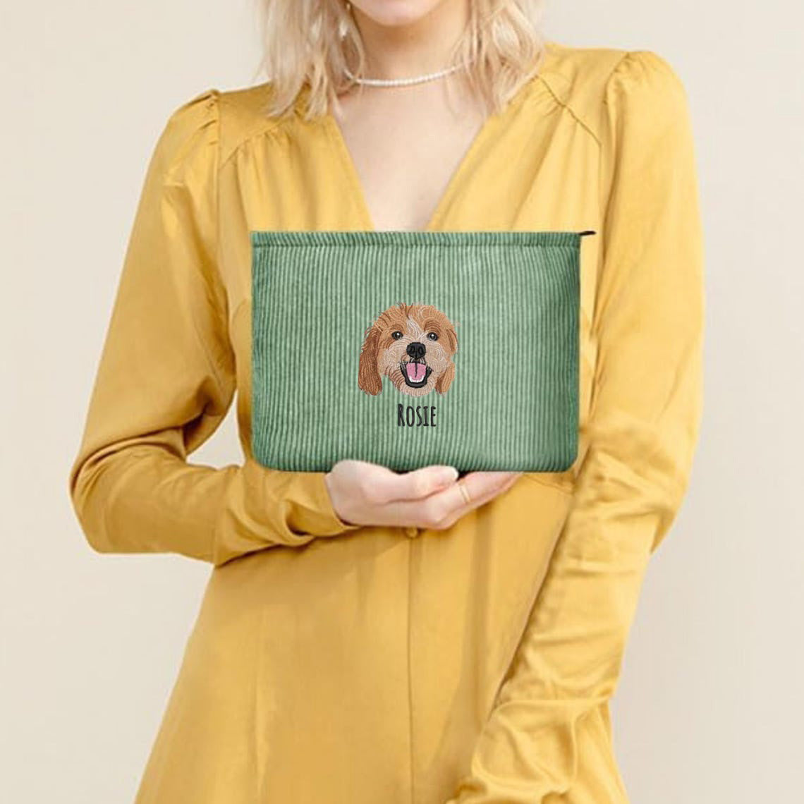 Trousse de maquillage personnalisée avec portrait d'animal brodé – Trousse de maquillage personnalisée en velours côtelé pour mamans de chiens et de chats, cadeau d'anniversaire pour femmes