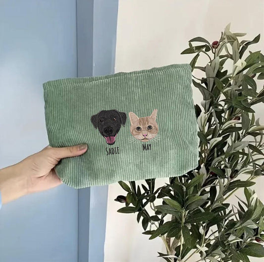 Trousse de maquillage personnalisée avec portrait d'animal brodé – Trousse de maquillage personnalisée en velours côtelé pour mamans de chiens et de chats, cadeau d'anniversaire pour femmes