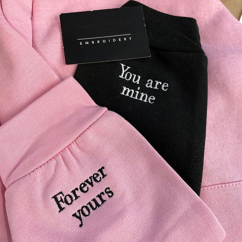 Personalisierter bestickter Hoodie „Für immer deins, du bist mein“, passendes Sweatshirt mit römischen Ziffern, Paargeschenke