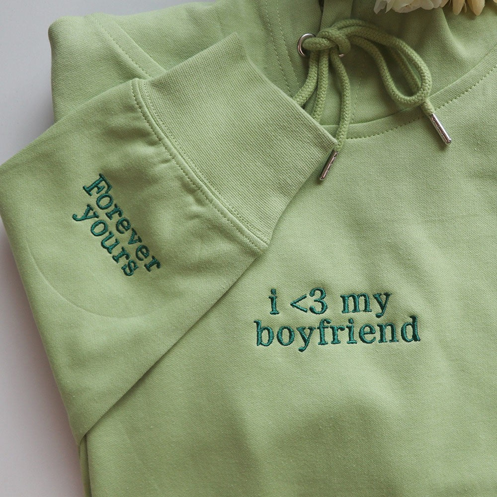 Benutzerdefinierter Hoodie für Paare mit Stickerei „I Love My Girlfriend Boyfriend“, passender Hoodie, Geschenkideen zum Jahrestag, Valentinstagsgeschenke für Paare