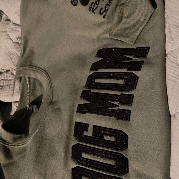 Personalized Dog Mom Glitter Applique Embroidered Sweatshirt Hoodie Gift for Pet Lovers
