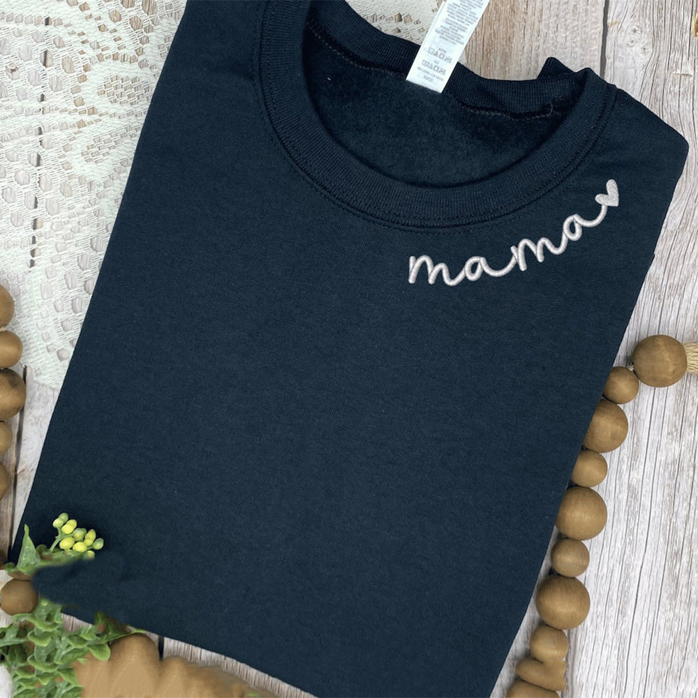 Personalisiertes besticktes Mama-Sweatshirt mit individuellem Kindernamen auf dem Ärmel, Geschenk für Mama und Oma