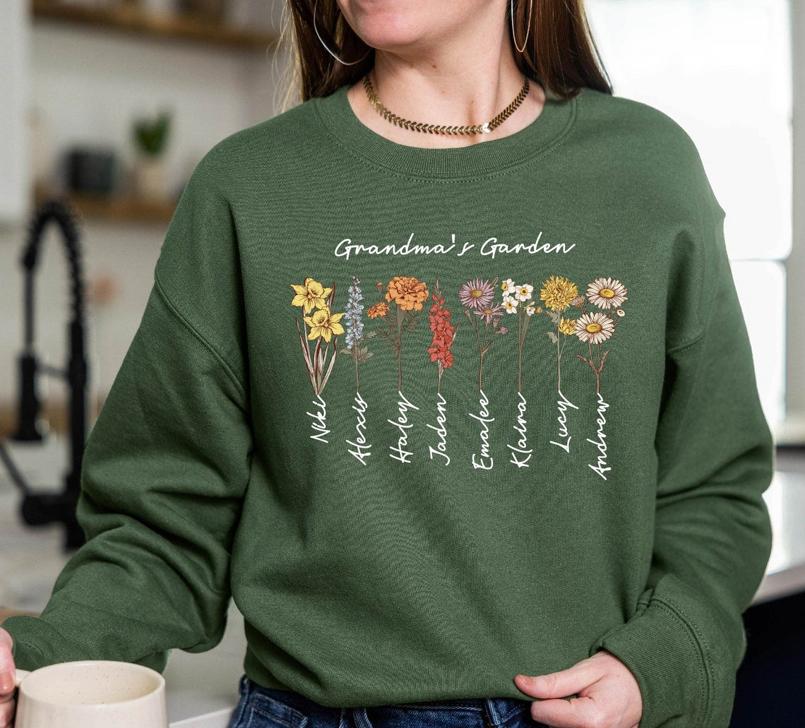 Personalisiertes Omas Garten-Blumen-Sweatshirt mit den Namen des Enkelkinds, Muttertagsgeschenk für Oma und Mama