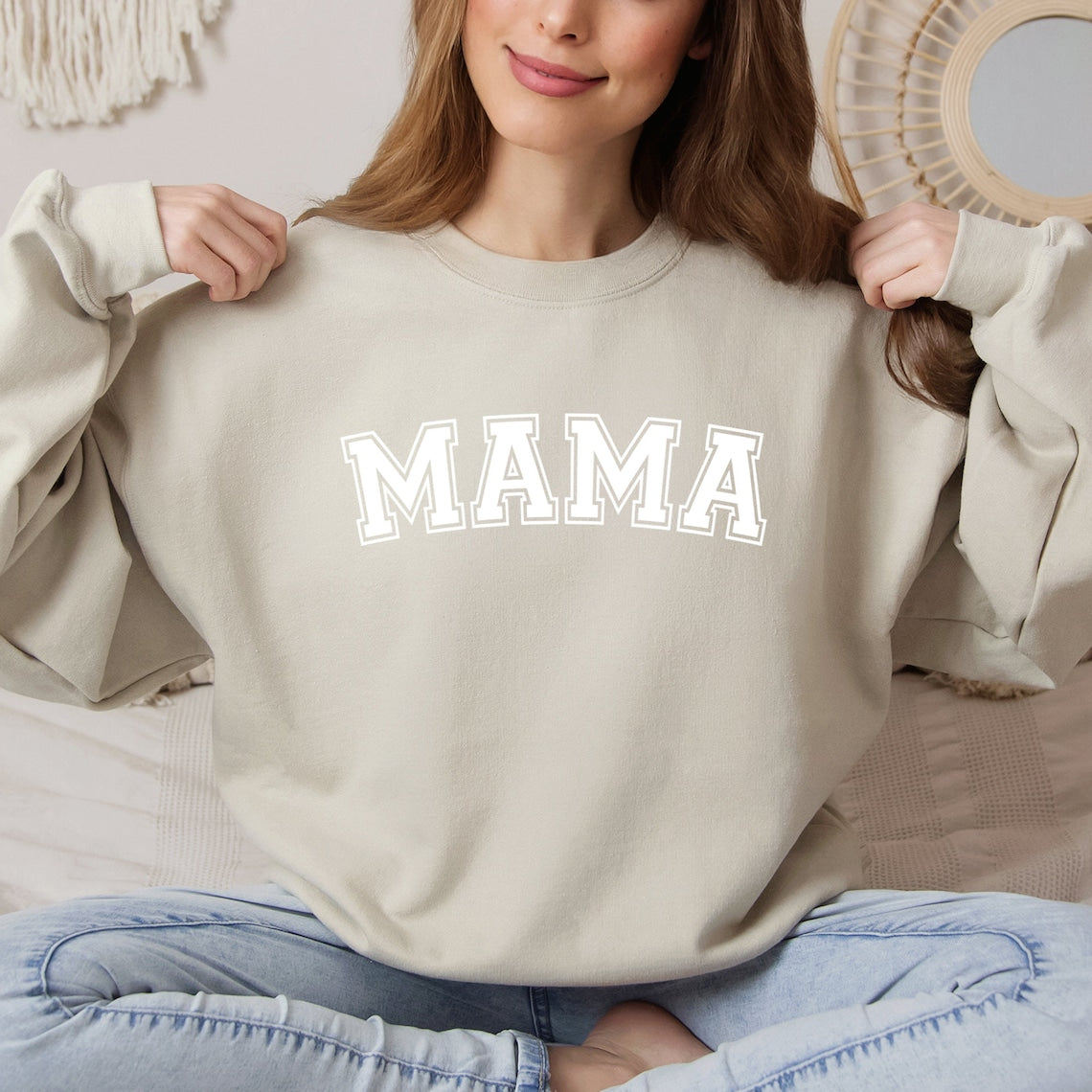Personalisiertes Mama-Andenken-Sweatshirt mit Puff-Schriftzug und Kindernamen auf dem Ärmel, Muttertagsgeschenk