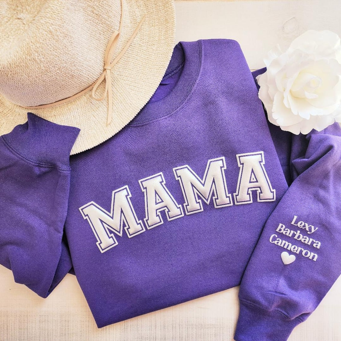 Personalisiertes Mama-Andenken-Sweatshirt mit Puff-Schriftzug und Kindernamen auf dem Ärmel, Muttertagsgeschenk