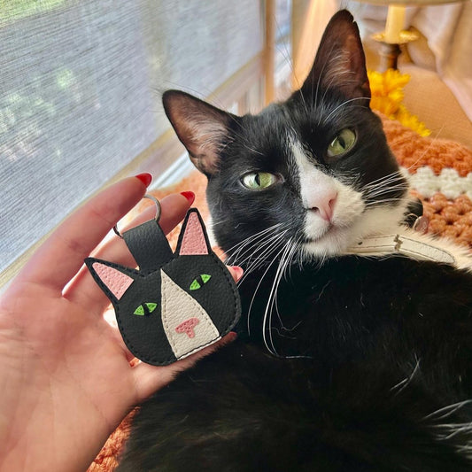 Personalisiertes Gedenkschild für Haustierhalsband mit Haustierohr und Namen, Geschenk für Tierliebhaber