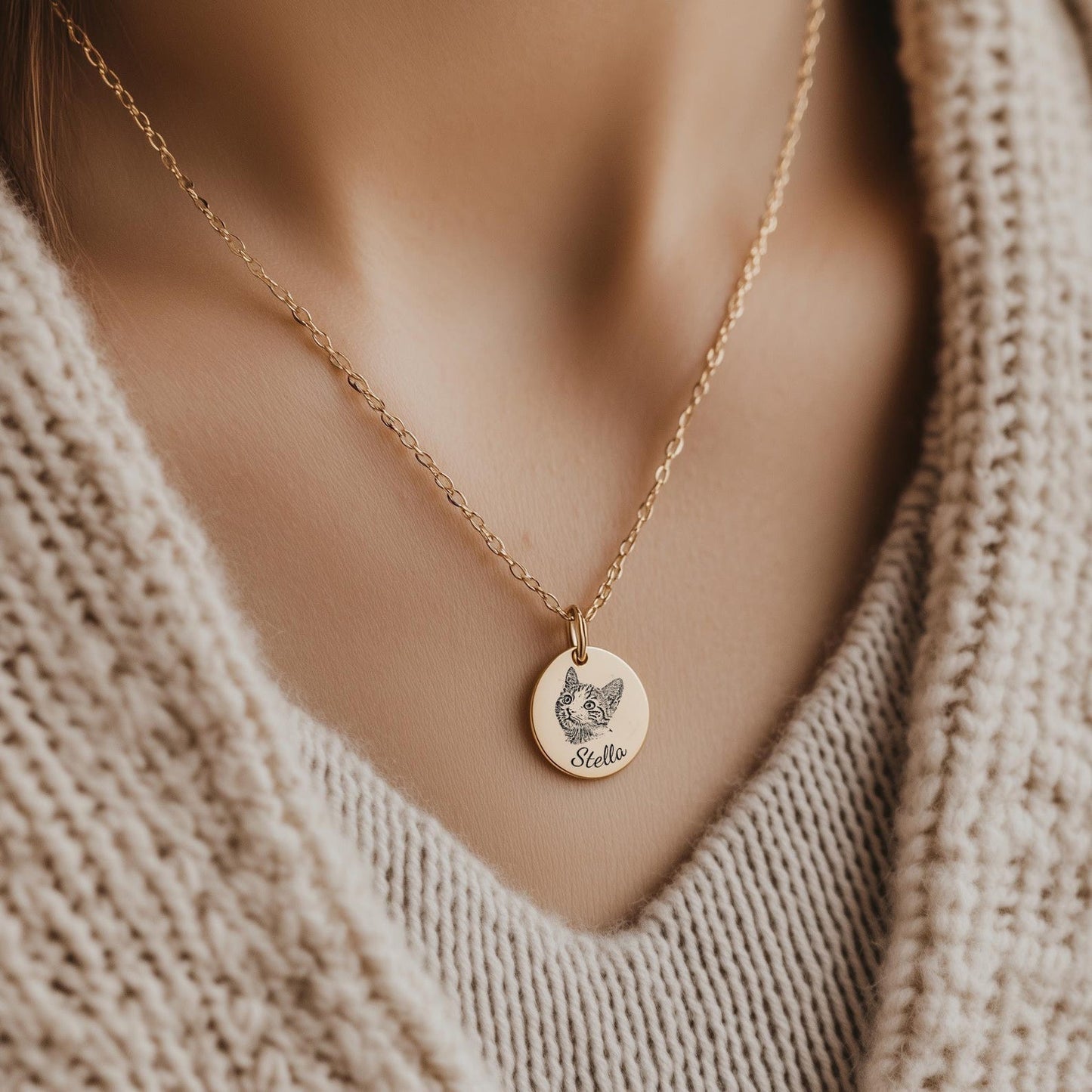 Personalized Pet Portrait Necklace, Custom Laser Engraved Cat Necklace with Photo or Name, Memorial Jewelry Customized Gifts for Dog Mom