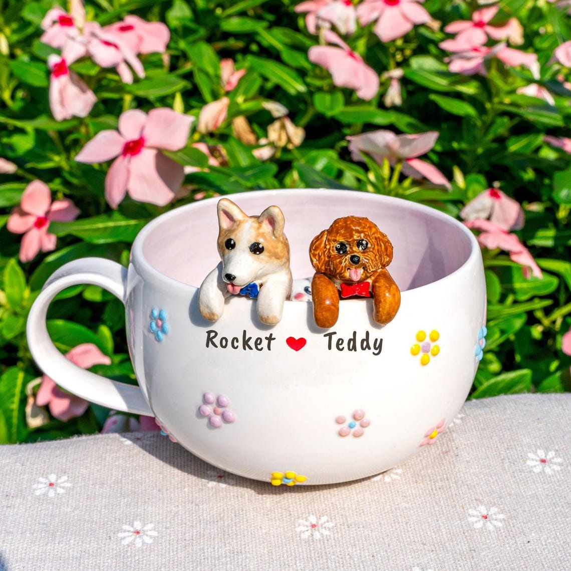 Custom Pet Figurine Mug with Name – Handmade Cat & Dog Ceramic Mug Christmas Keepsake Gift for Pet Lovers