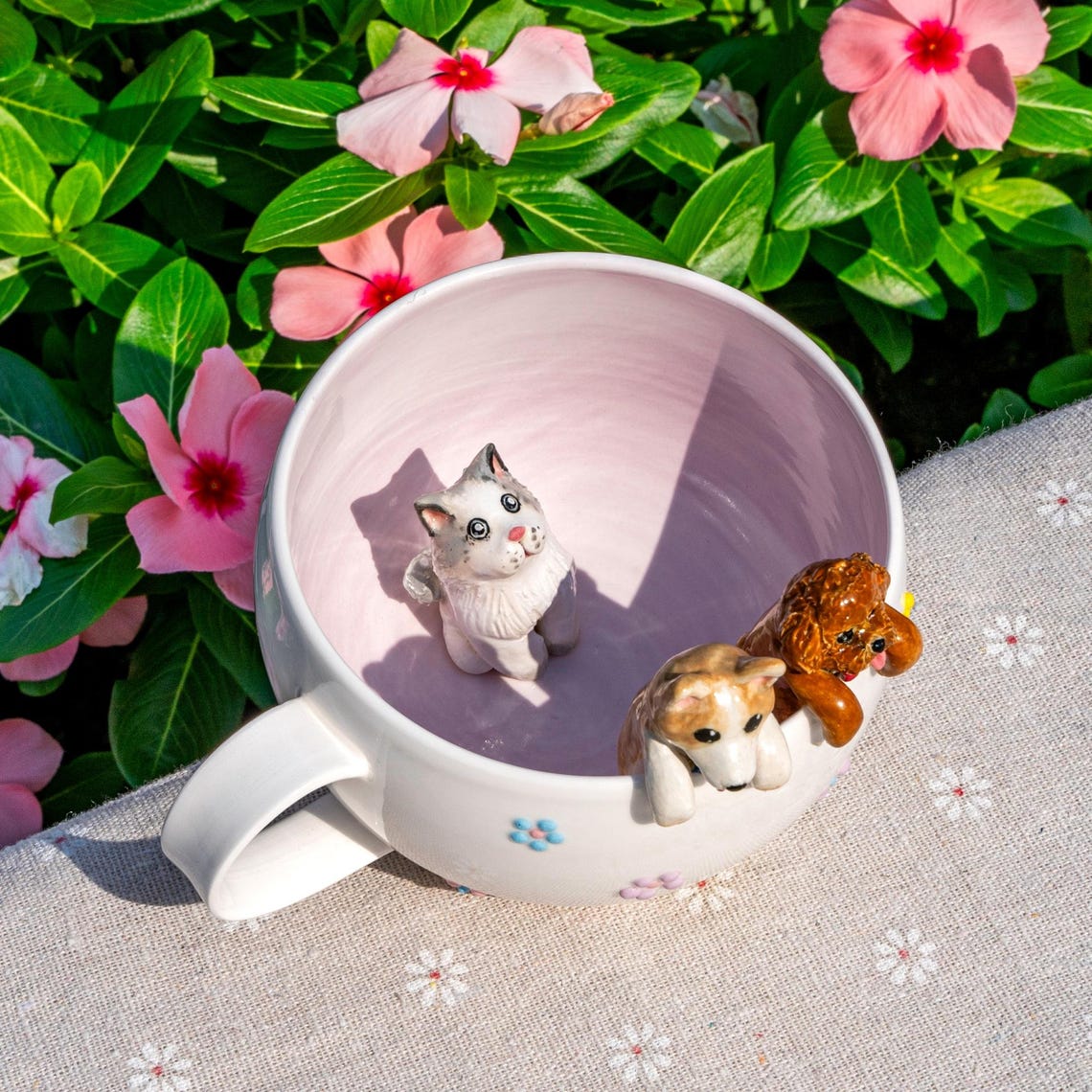 Custom Pet Figurine Mug with Name – Handmade Cat & Dog Ceramic Mug Christmas Keepsake Gift for Pet Lovers
